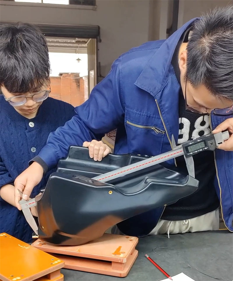 Rotomolded Products | Custom Rotational Molding Factory | Light Venus