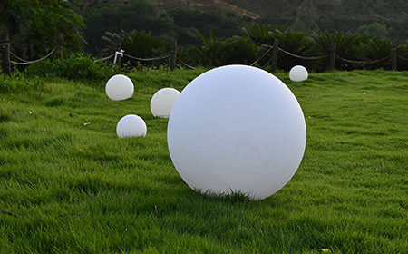 How Does the Durability of Rotomolded White Polyethylene Plastic Globe Lampshade