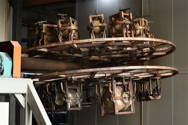 Rotational Molding Process | Rotomolded Products | Light Venus