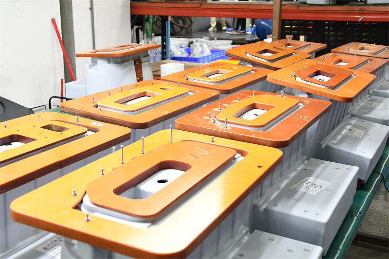 Rotational Molding Process | Rotational Molding Manufacturer | Light Venus