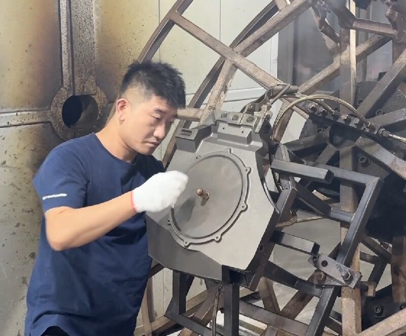 How to Integrate Molded-In Metal Inserts in Rotational Molding Process | Light Venus How to Integrate Molded-In Metal Inserts in Rotational Molding Process | Light Venus